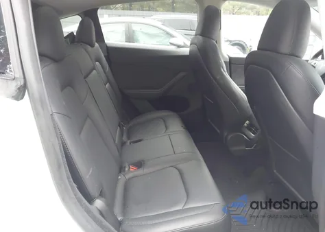 2023 Tesla Model Y Awd/Long Range Dual Motor All-Wheel Drive z USA, uszkodzony, nr VIN 7SAYGDEE6PA164777